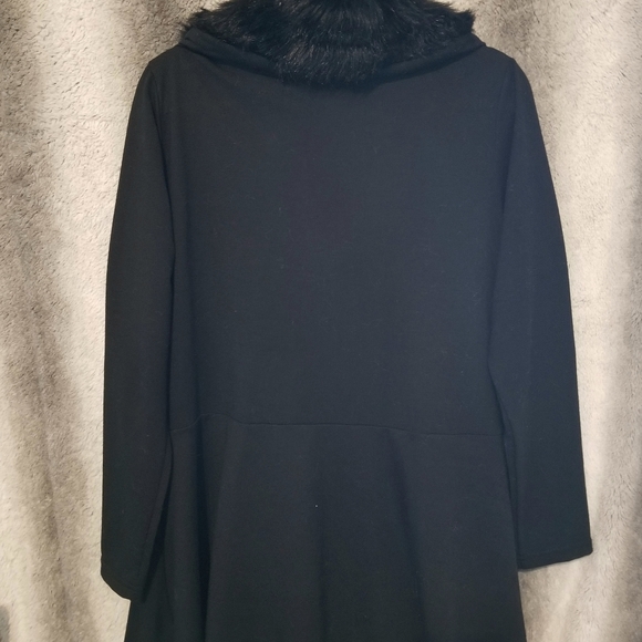 Jacket - Picture 3 of 4